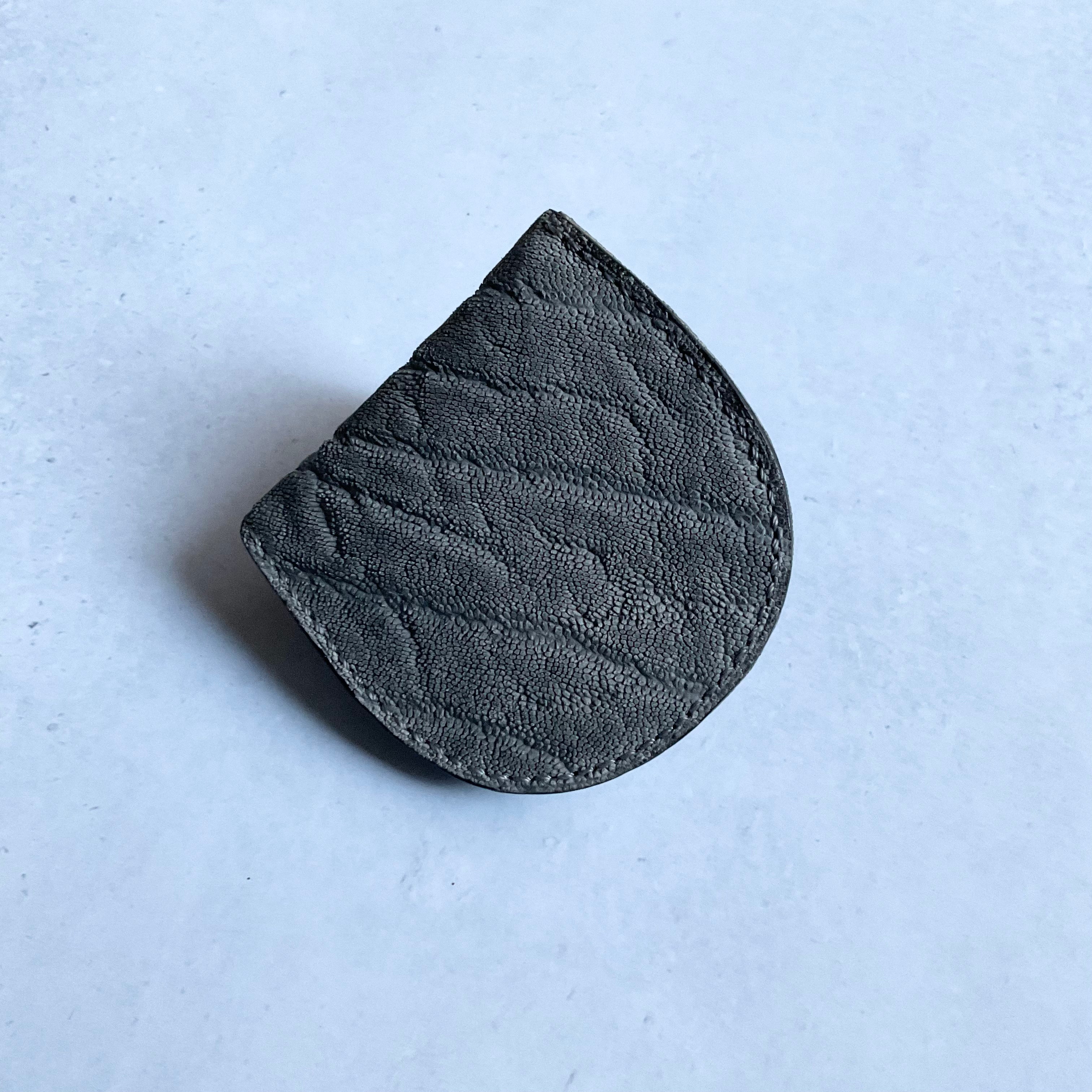 一点モノ コレクション<br>リアル エレファント<br>馬蹄型 小銭入れ / コインケース