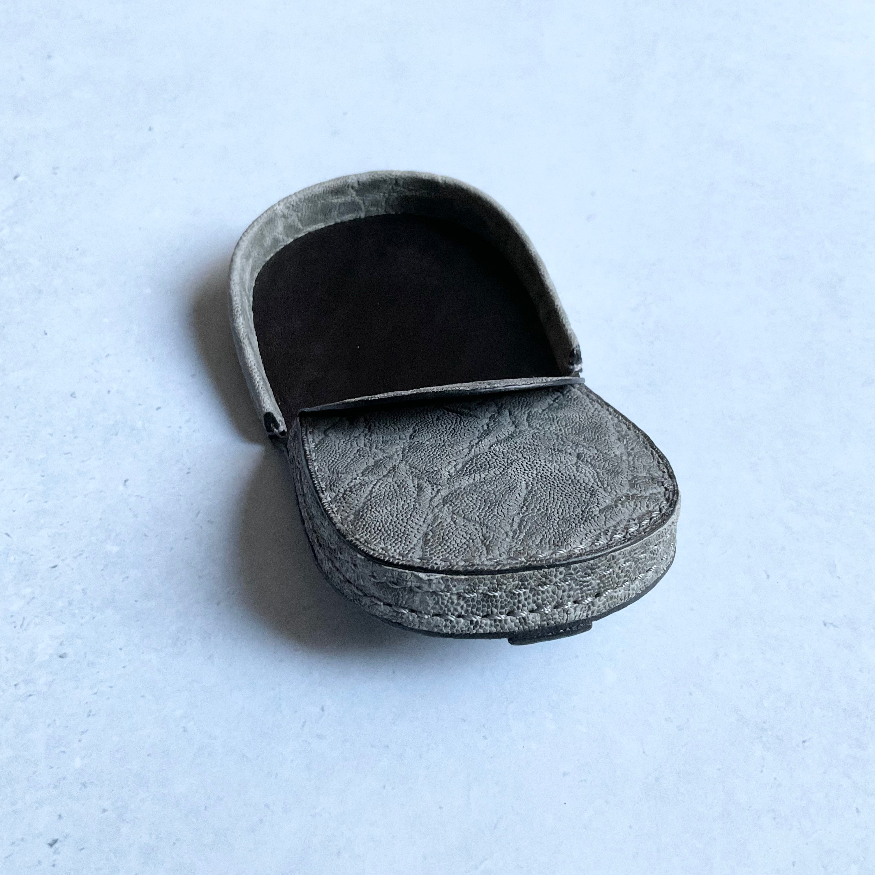 一点モノ コレクション<br>リアル エレファント<br>馬蹄型 小銭入れ / コインケース