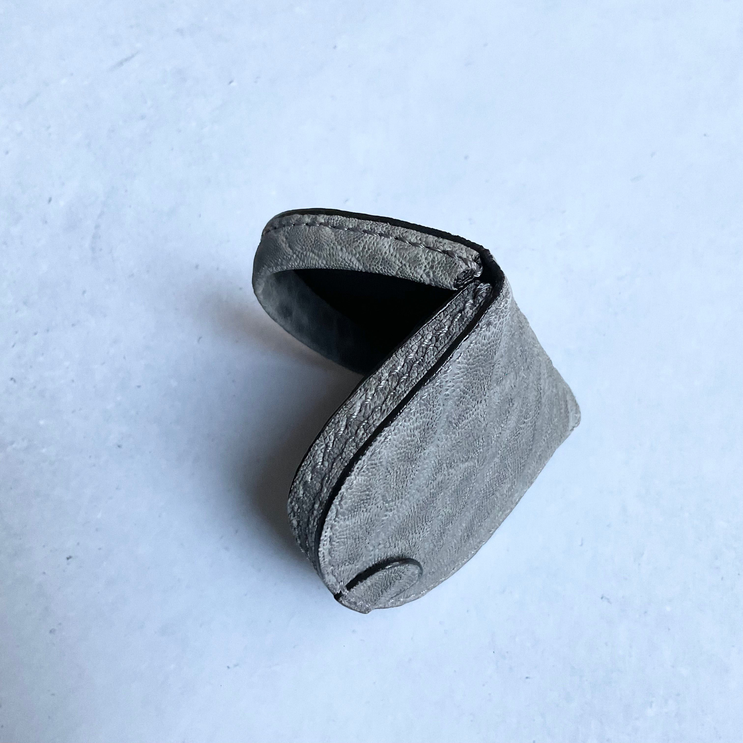 一点モノ コレクション<br>リアル エレファント<br>馬蹄型 小銭入れ / コインケース