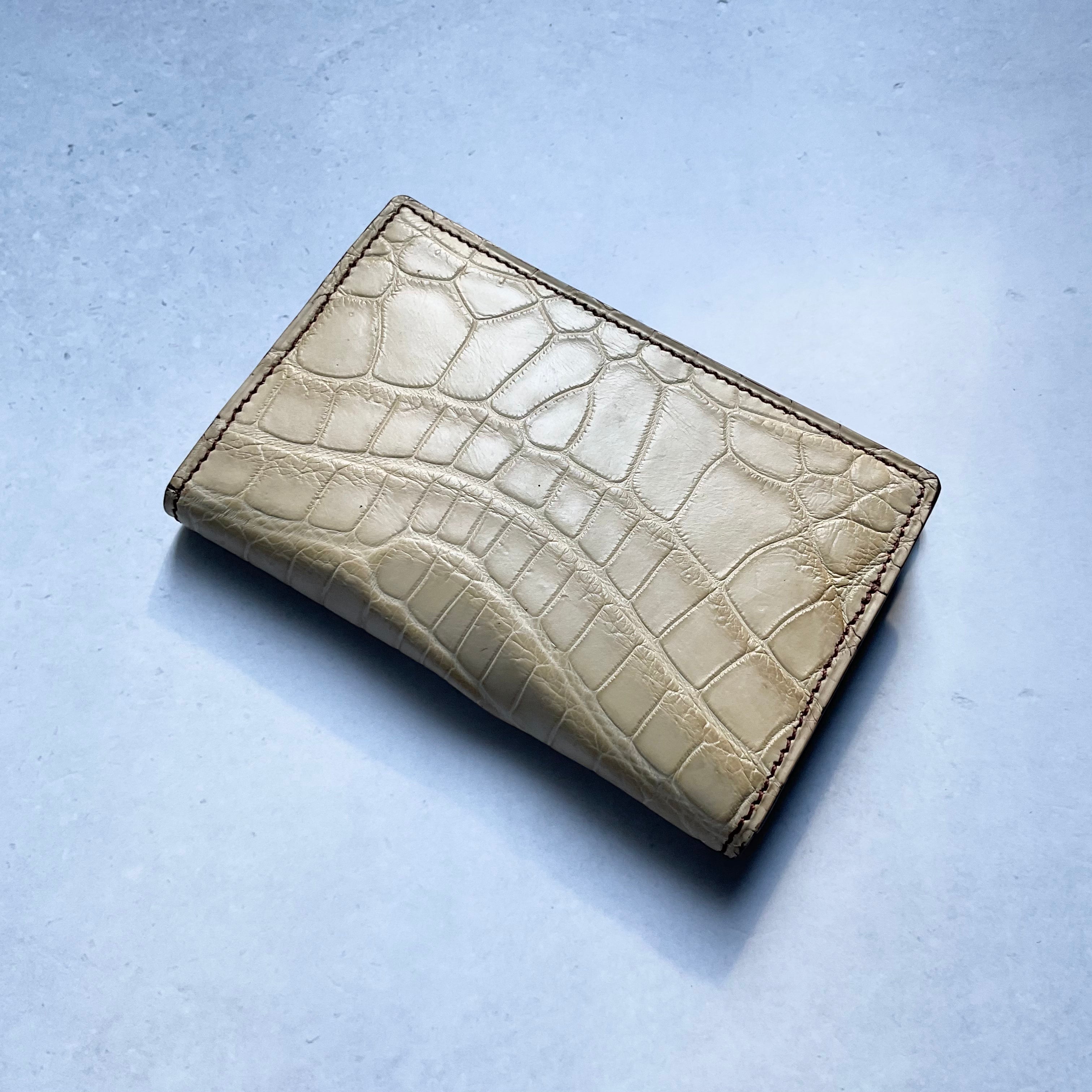 一点モノ コレクション<br>リアル マットスモールクロコ<br>名刺入れ 通しマチ