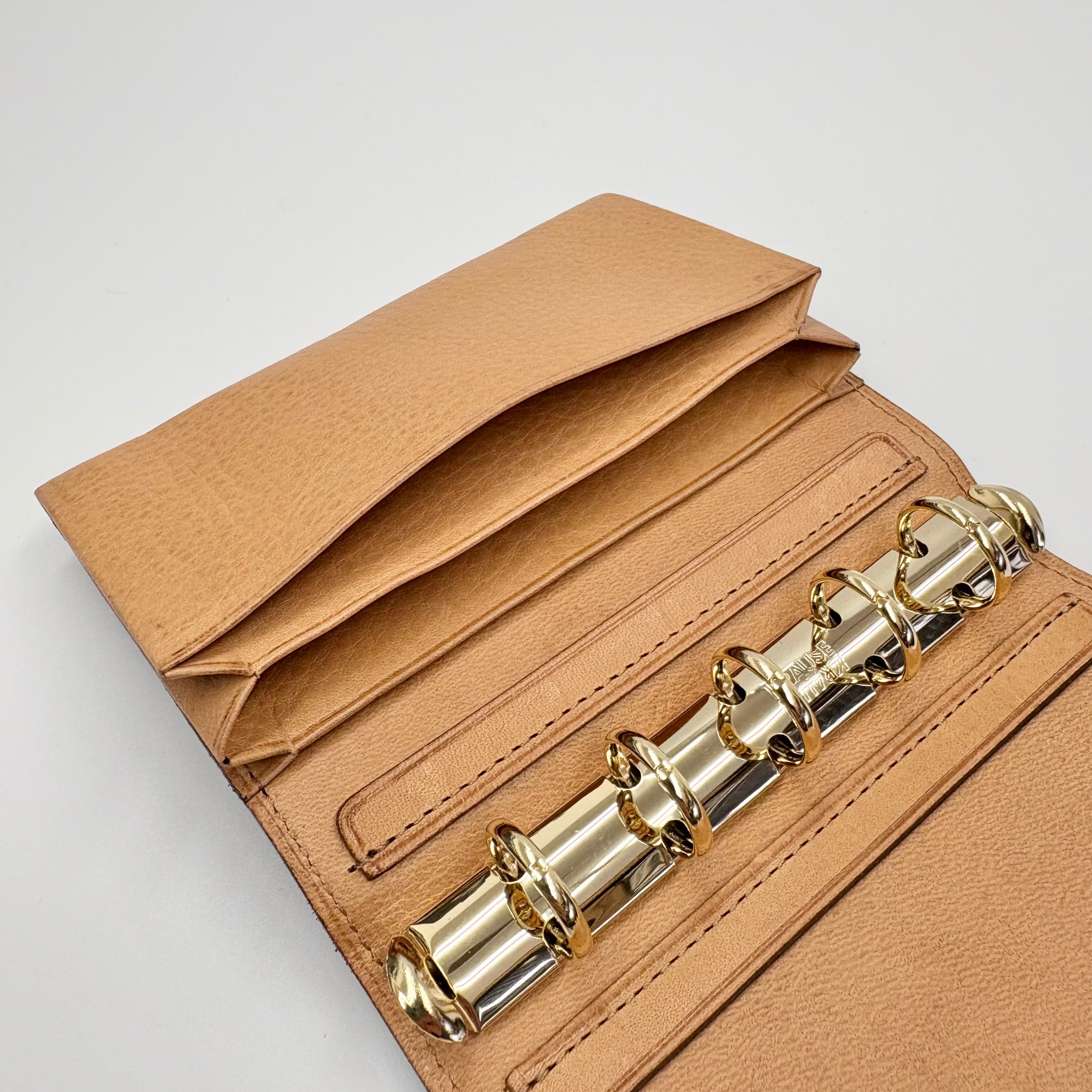 オールリネア ヴァスカ ボックス<br>ミニ5 16mm KAKUSHI 風琴ポケット<br>ゴールドリング<br>odoru ✕ penotes