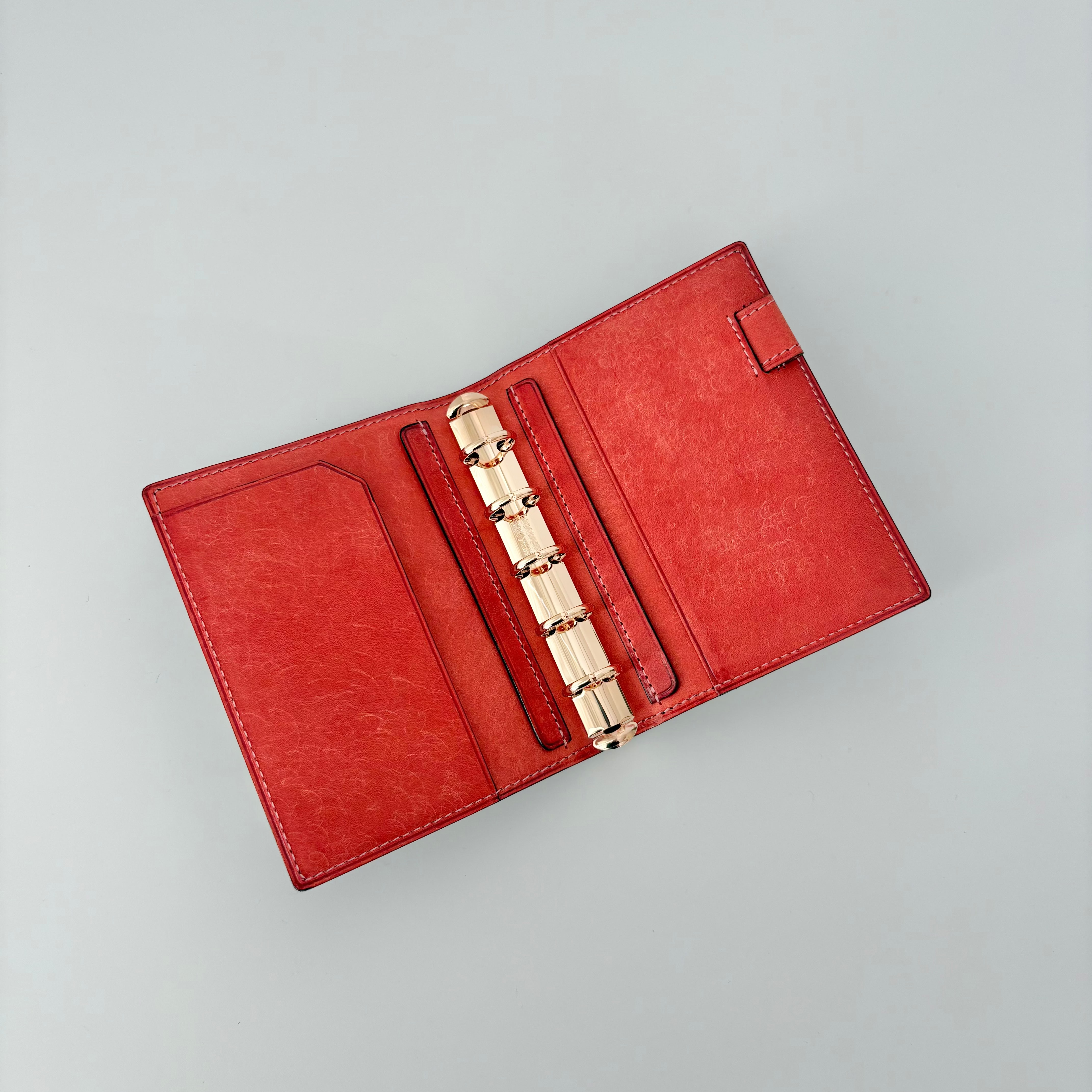 LOAPAD コードバン<br>ミニ５ 16mm ノート<br>可動式ペンホルダー<br>ローズゴールドーリング<br>2周年記念 限定生産商品