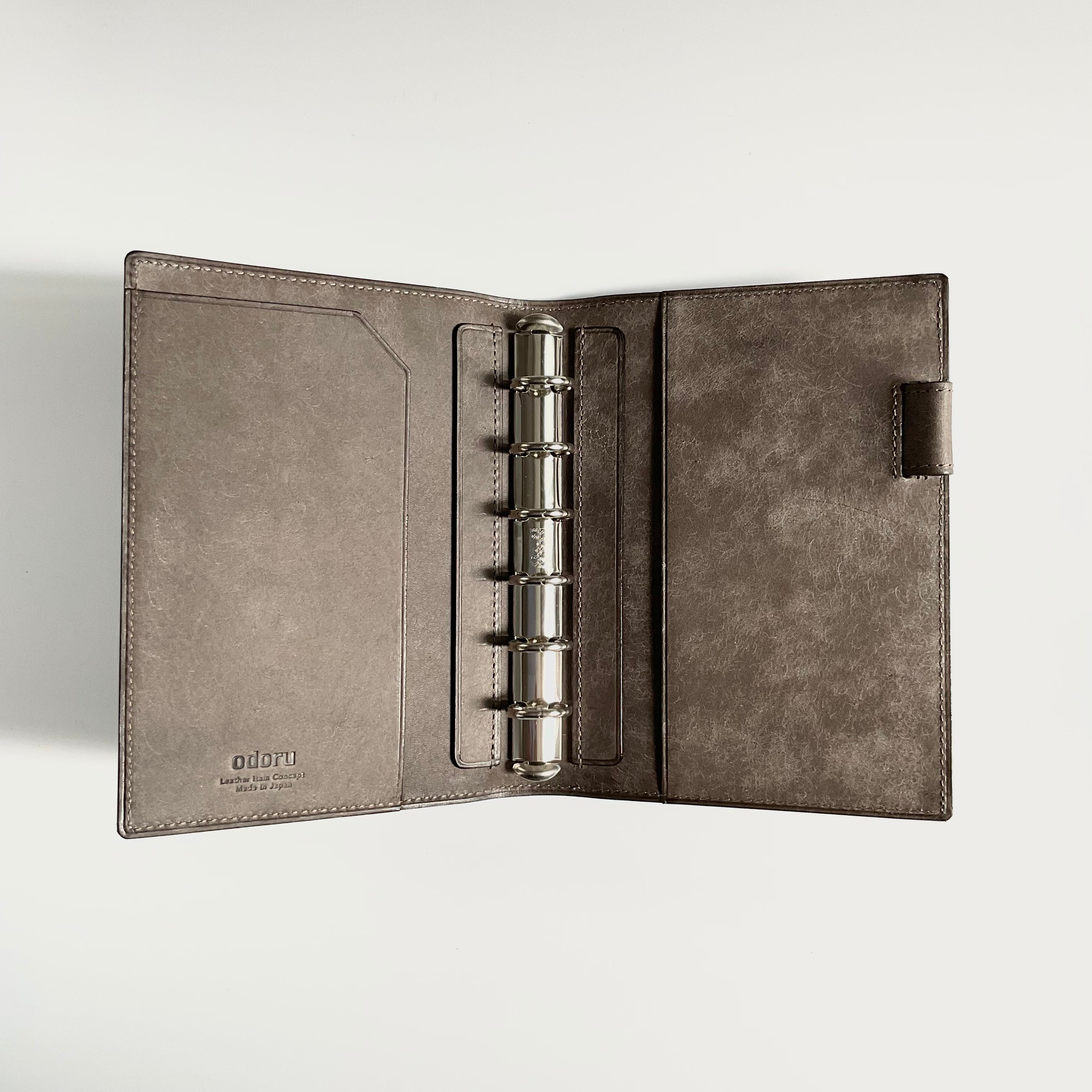 LOAPAD コードバン<br>ミニ６ 16mm ノート<br>可動式ペンホルダー<br>シルバーリング