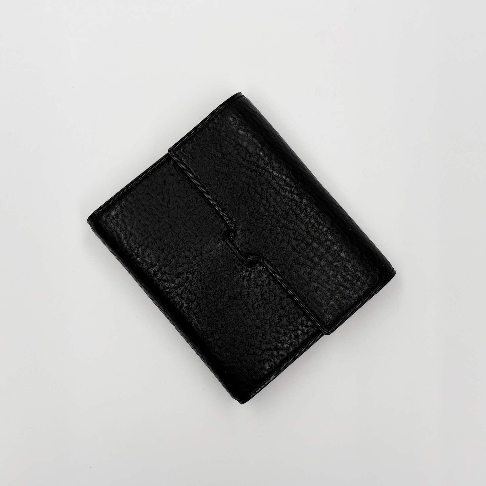 Y01M50007-1.heic?v=1760254133&